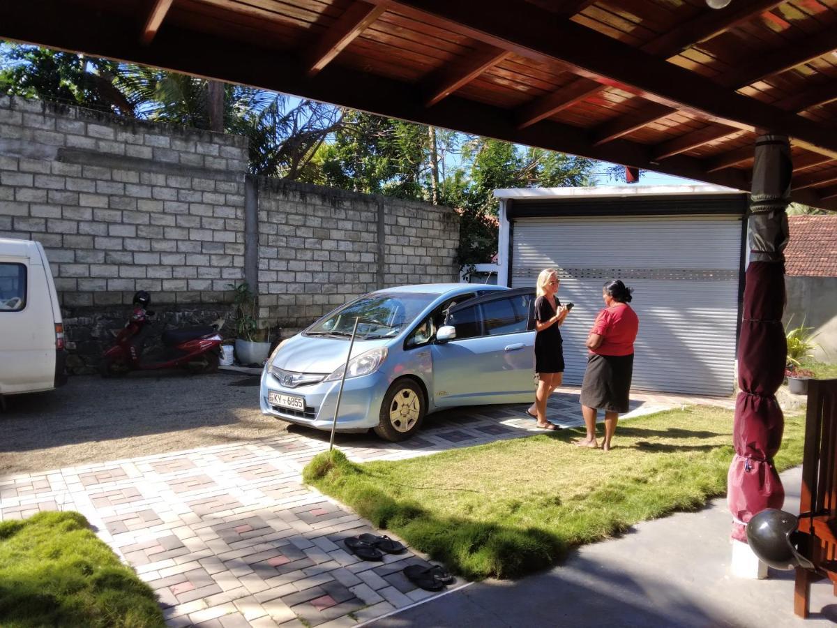 Tharurashmi Sea Pond Villa & Surf Hostel - Hiriketiya Dikwella Dış mekan fotoğraf