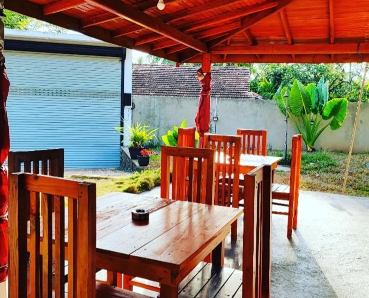 Tharurashmi Sea Pond Villa & Surf Hostel - Hiriketiya Dikwella Dış mekan fotoğraf