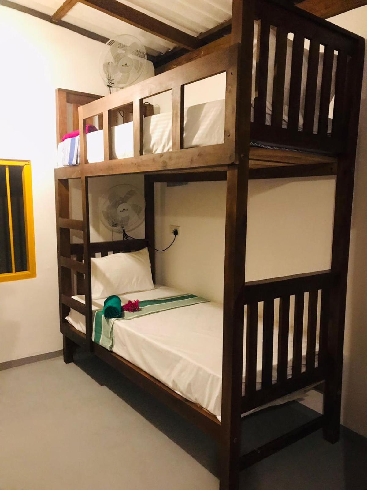 Tharurashmi Sea Pond Villa & Surf Hostel - Hiriketiya Dikwella Dış mekan fotoğraf