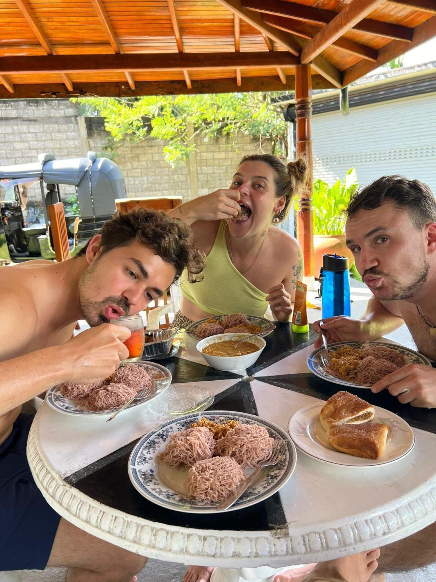 Tharurashmi Sea Pond Villa & Surf Hostel - Hiriketiya Dikwella Dış mekan fotoğraf