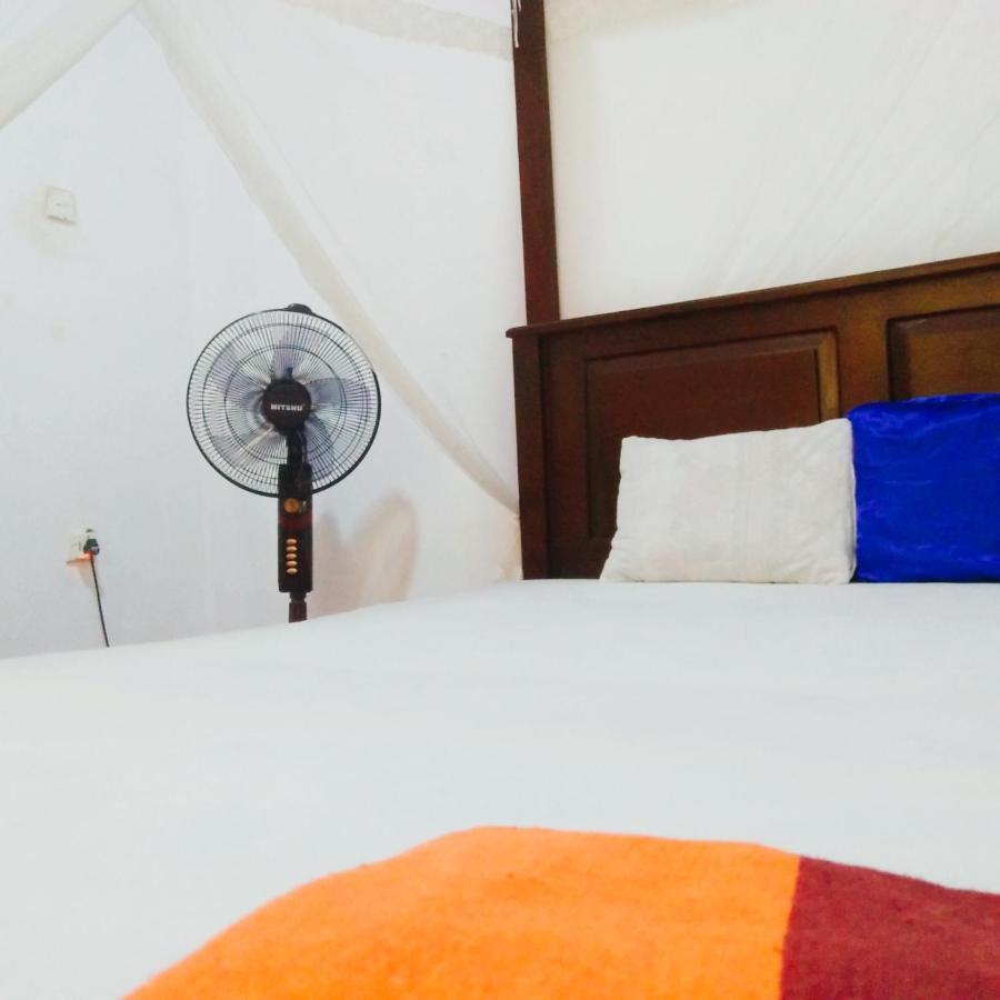 Tharurashmi Sea Pond Villa & Surf Hostel - Hiriketiya Dikwella Dış mekan fotoğraf